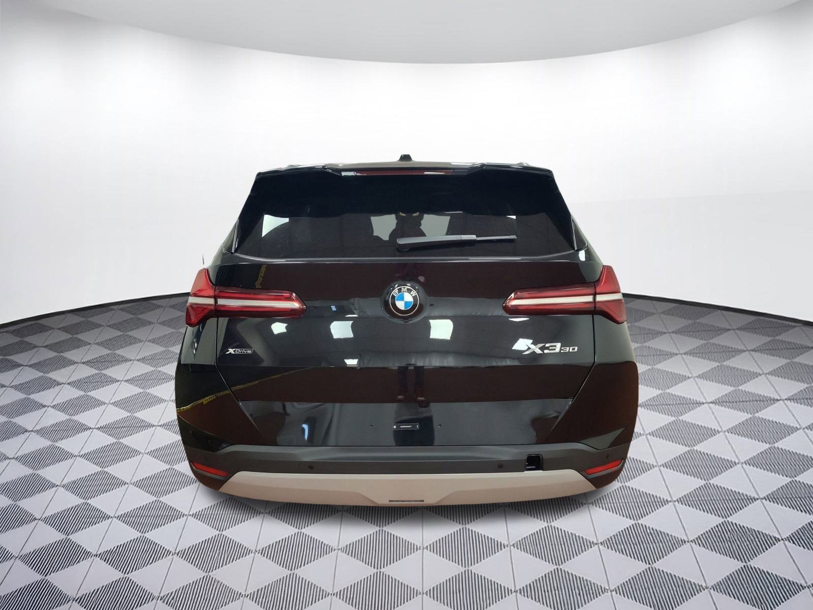 Used 2025 BMW X3 xDrive30i w/ Convenience Package image 9