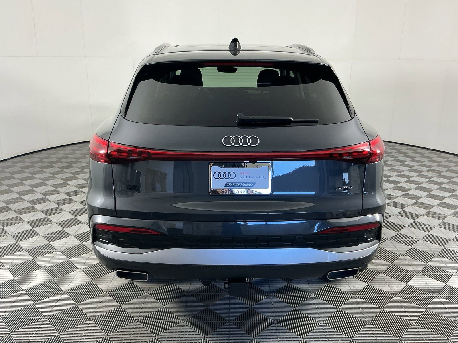 Used 2025 Audi Q5 Premium Plus w/ Premium Plus image 7
