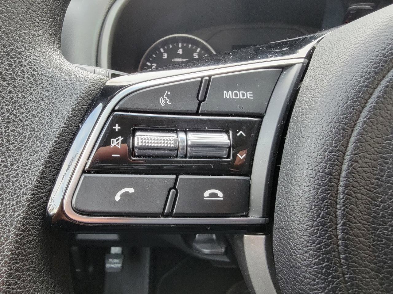 Used 2020 Kia Sportage LX image 30