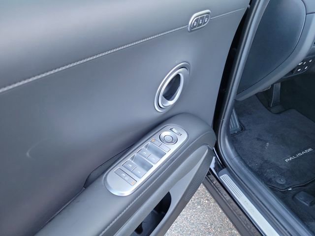 Used 2026 Hyundai Palisade Calligraphy FWD image 12