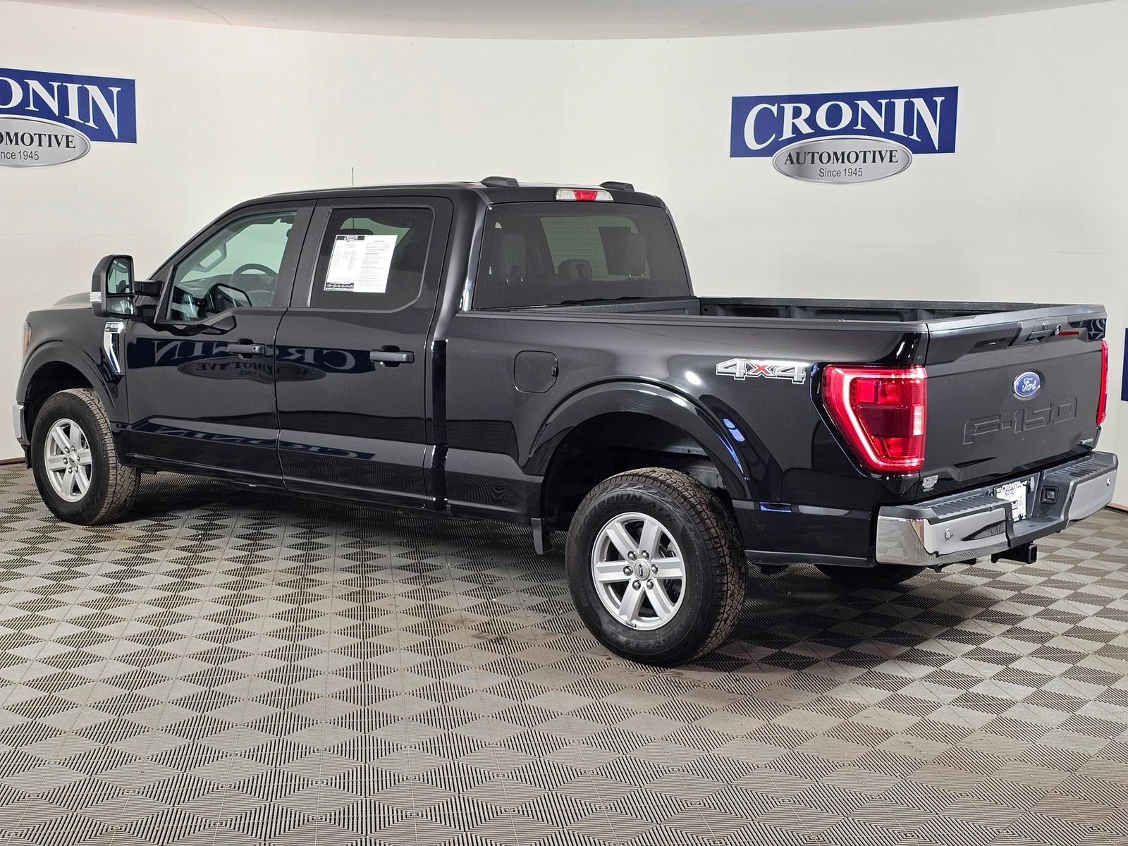 Used 2023 Ford F150 XLT w/ Trailer Tow Package AWD/4WD image 5