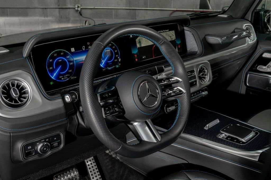 Used 2025 Mercedes-Benz G 580 w/ EQ Technology image 9