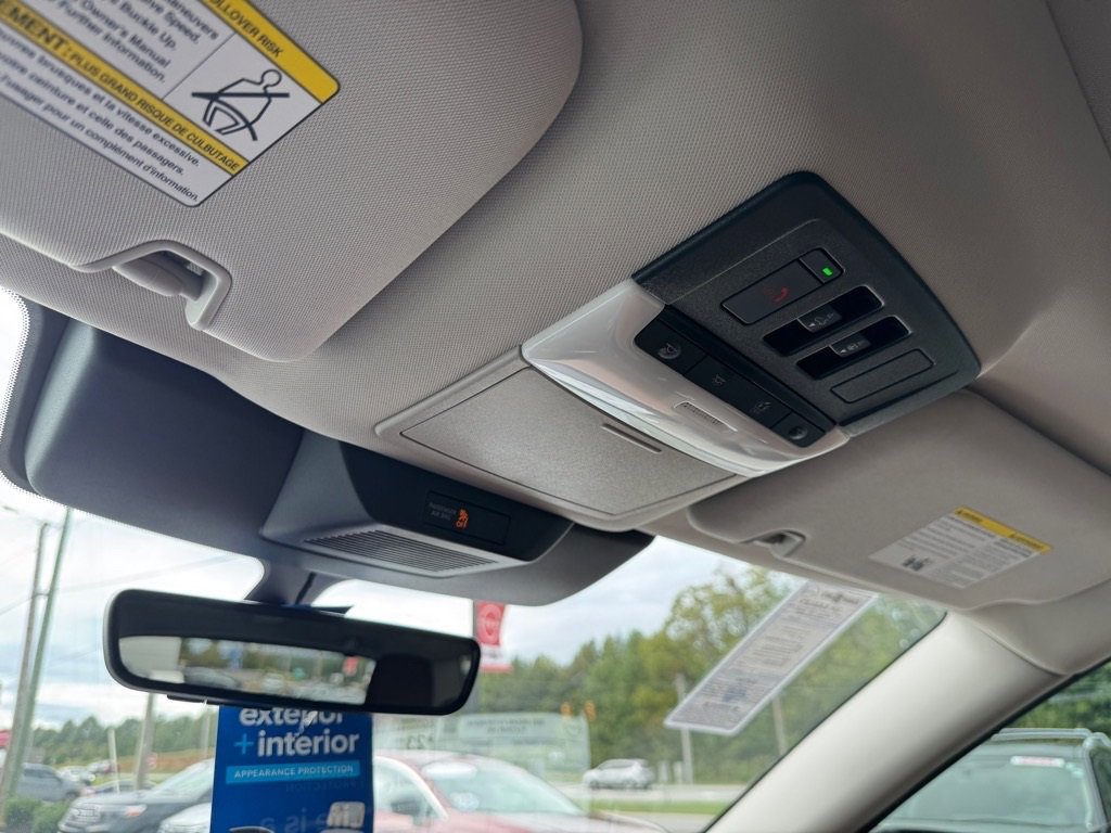 New 2025 Nissan Pathfinder Platinum image 25