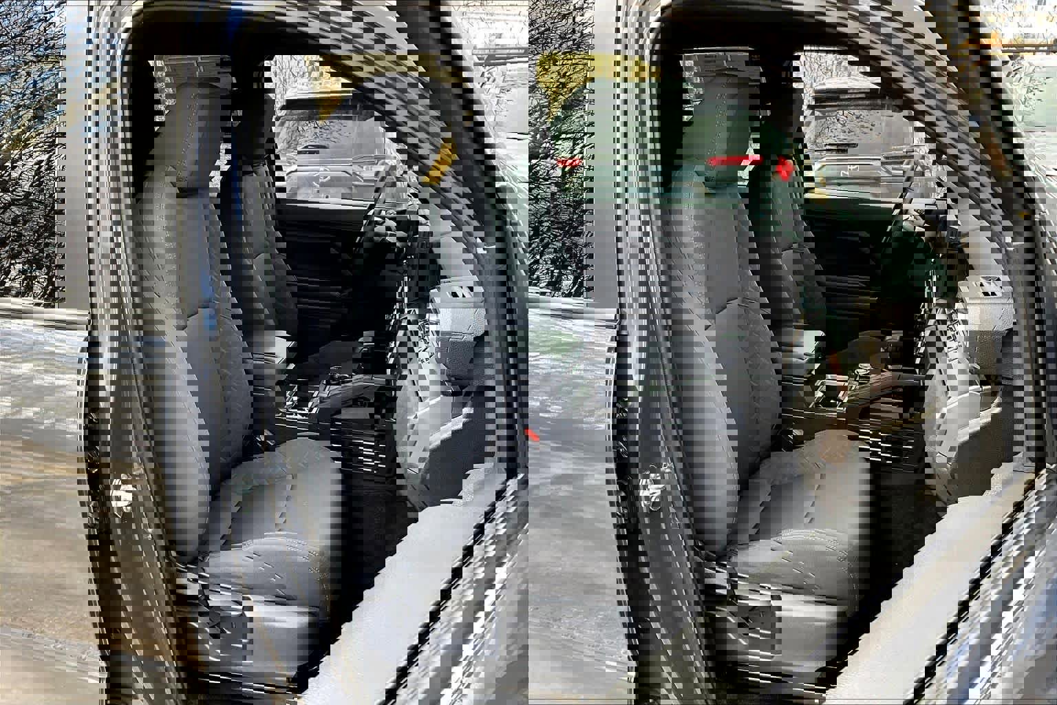 Certified 2025 Toyota Tacoma SR5 image 8