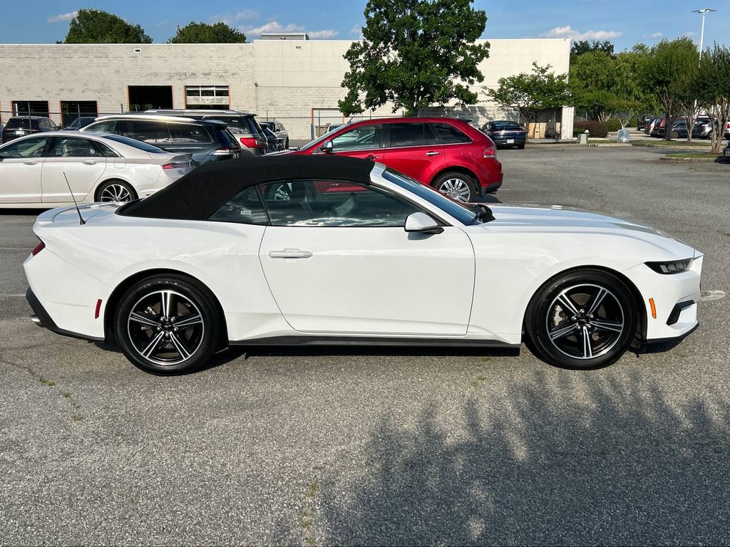 Used 2025 Ford Mustang Premium RWD image 7