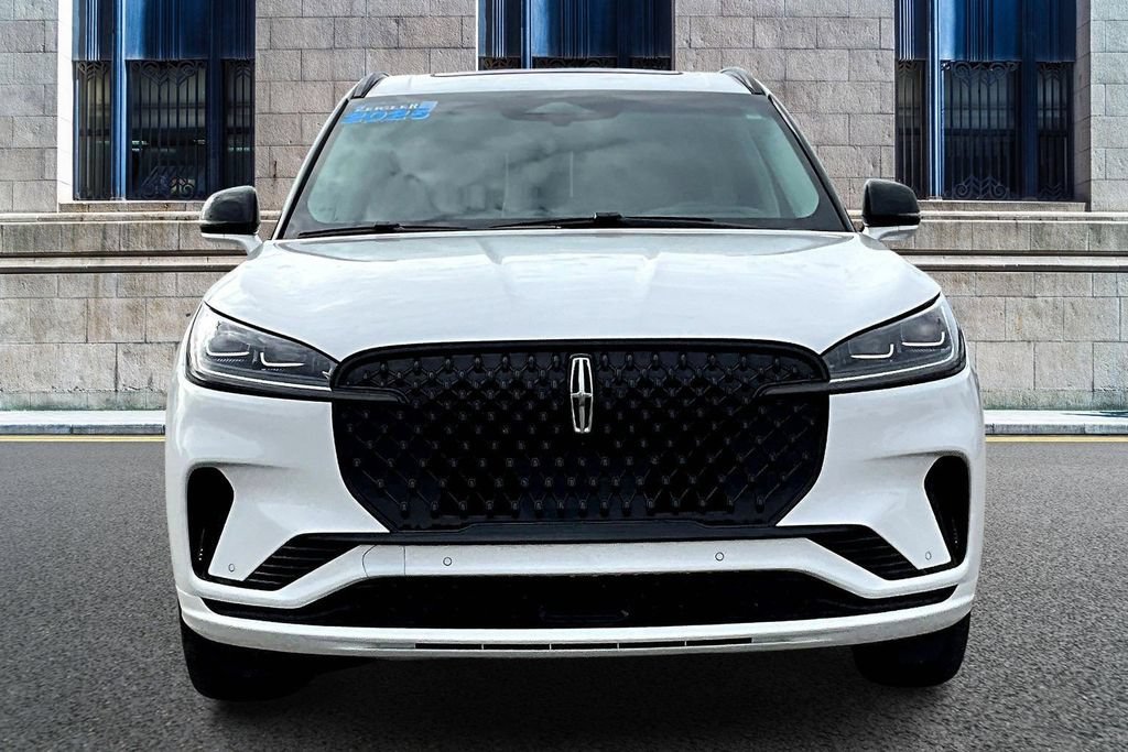 Used 2025 Lincoln Aviator Reserve w/ Jet Appearance Package AWD/4WD image 3