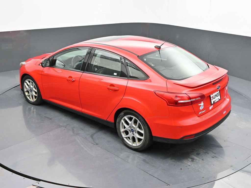Used 2015 Ford Focus SE w/ Equipment Group 201A FWD image 21