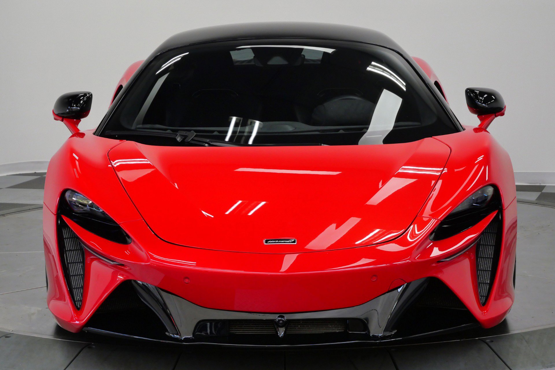 Used 2024 McLaren Artura image 47