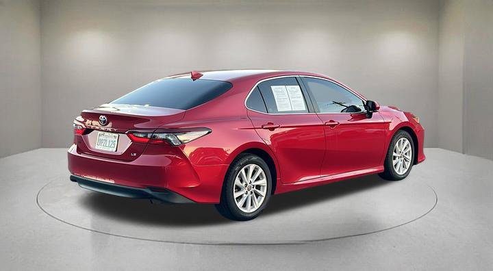 Used 2023 Toyota Camry LE w/ Convenience Package FWD image 5
