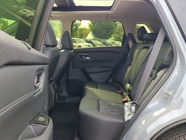 New 2026 Nissan Rogue Platinum AWD/4WD image 24