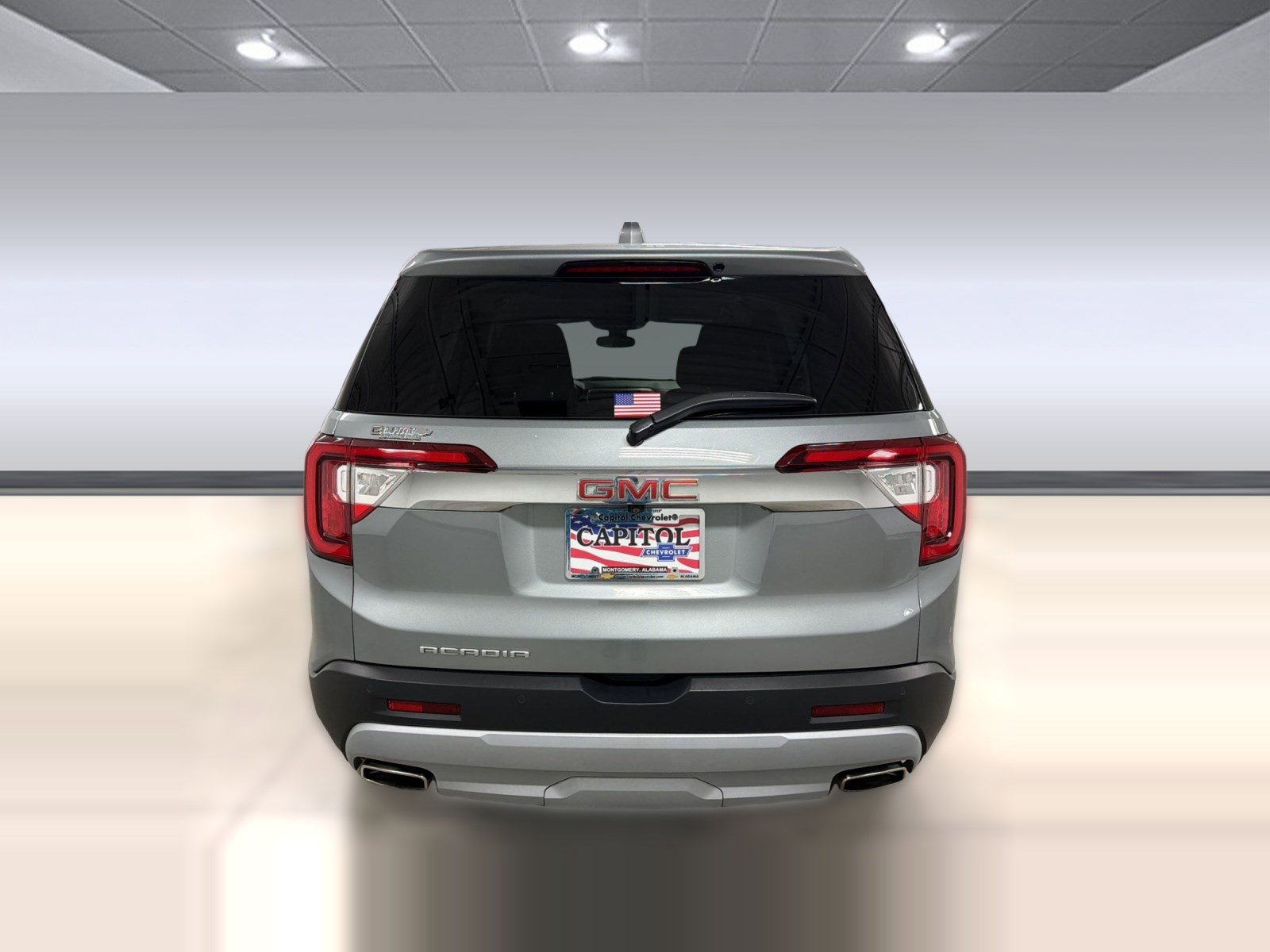 Used 2023 GMC Acadia SLE image 9