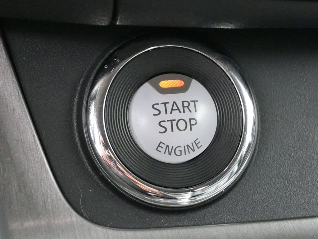 Used 2023 Nissan Murano SV image 24