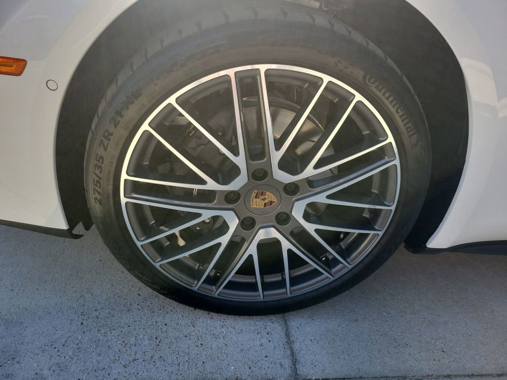 Used 2025 Porsche Panamera 4 image 10