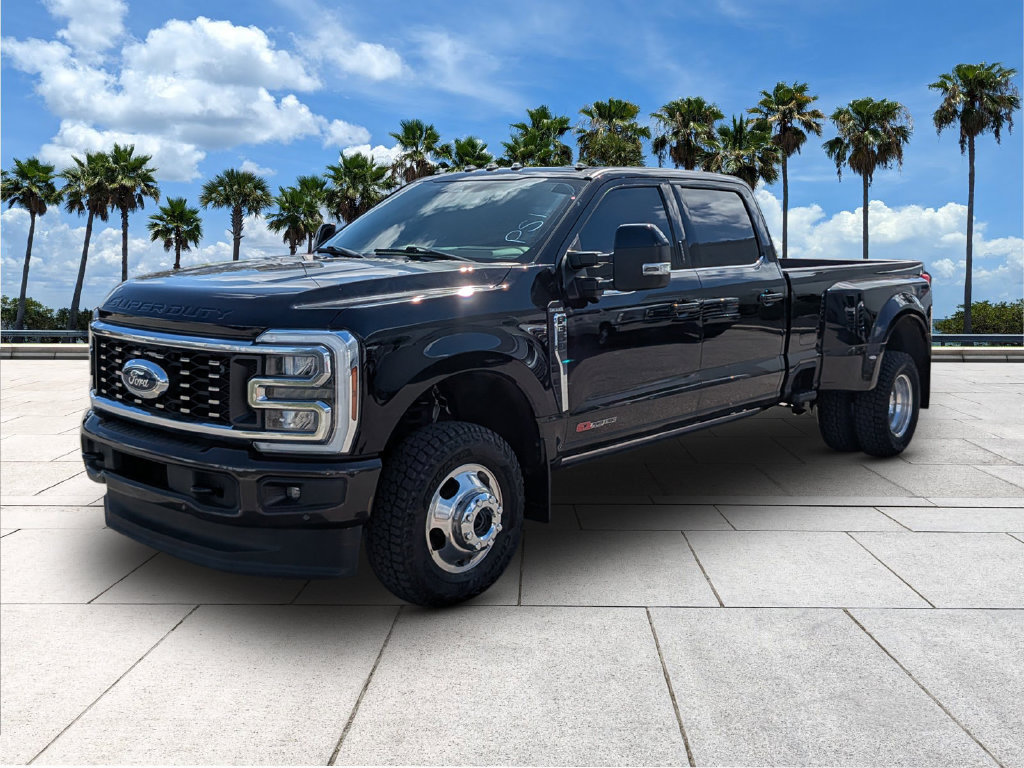 Certified 2024 Ford F350 King Ranch AWD/4WD image 4