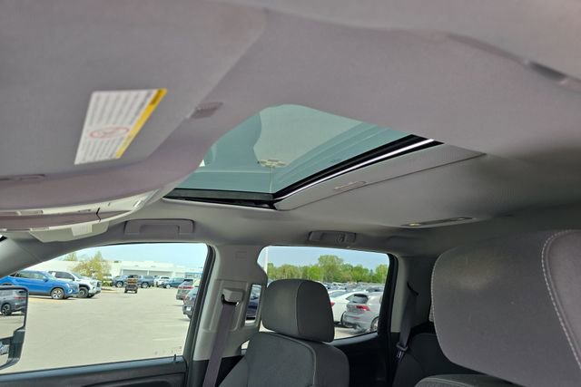 Used 2016 Chevrolet Silverado 2500 LT w/ LT Convenience Package AWD/4WD image 18