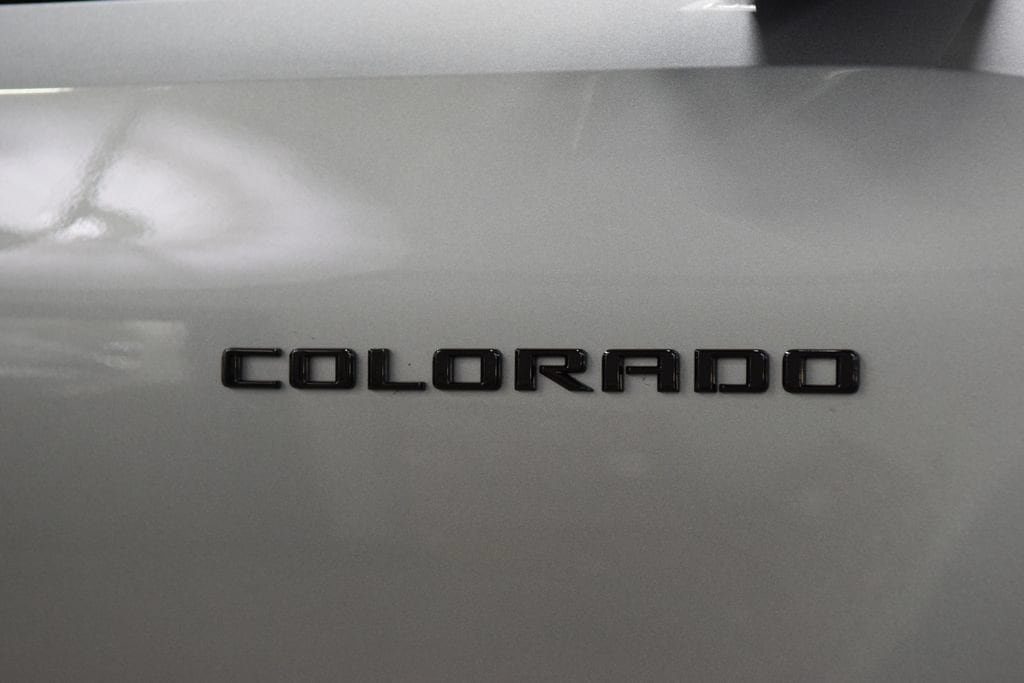 New 2026 Chevrolet Colorado ZR2 w/ Technology Package AWD/4WD image 19