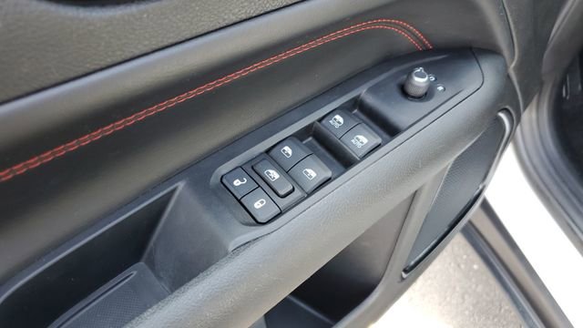 Used 2022 Jeep Compass Trailhawk w/ Trailhawk Elite Group image 8