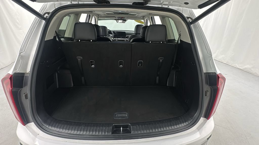 Used 2025 Kia Telluride S image 16