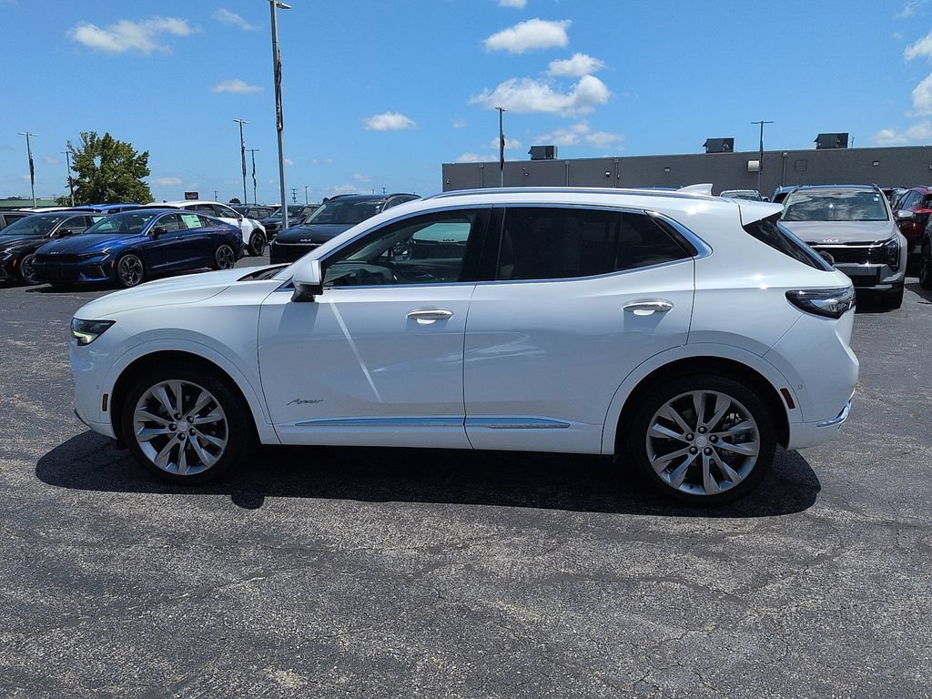 Used 2021 Buick Envision Avenir w/ Technology Package II FWD image 4