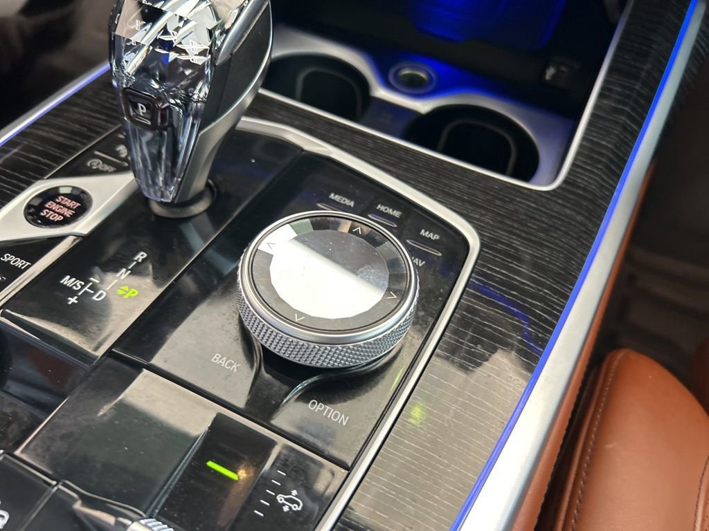 Used 2022 BMW X7 M50i image 58