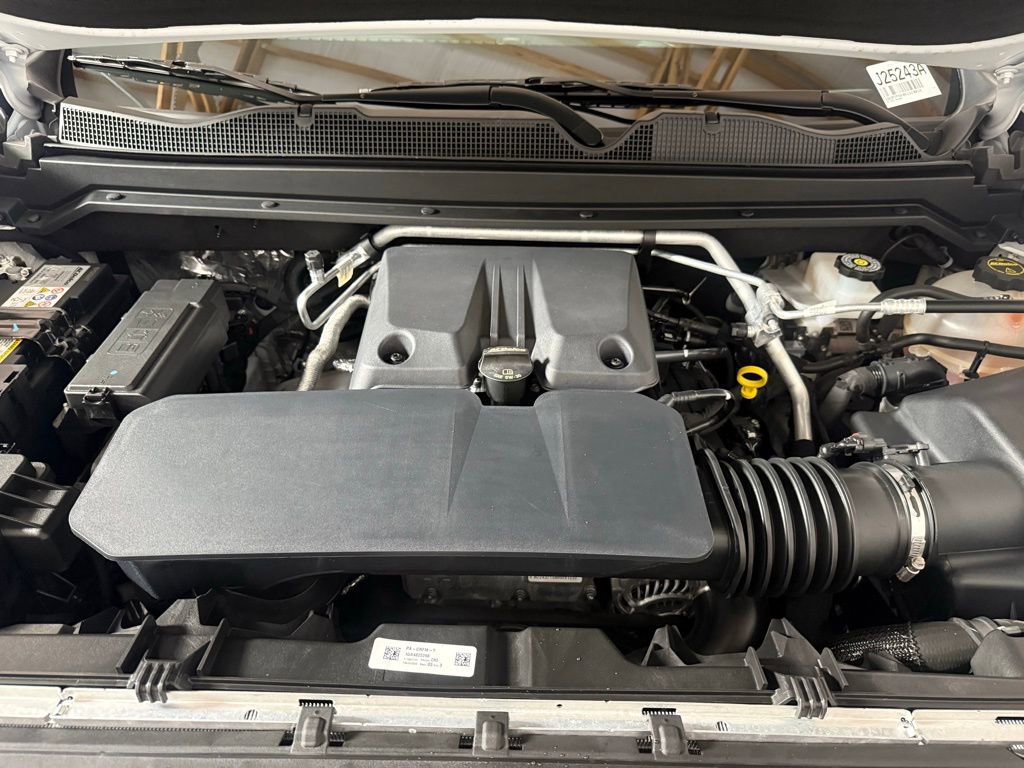 Used 2024 Chevrolet Colorado ZR2 w/ Technology Package image 10