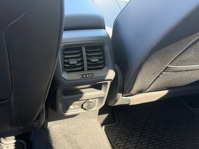 Used 2024 Volkswagen Tiguan Wolfsburg Edition AWD/4WD image 19