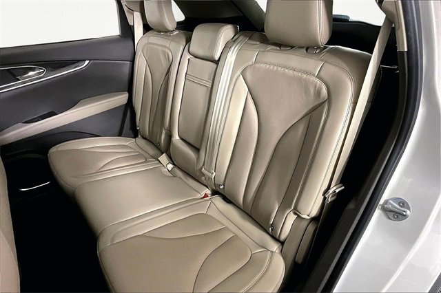 Used 2021 Lincoln Nautilus Reserve w/ Equipment Group 201A image 21