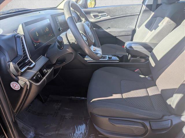 Used 2023 Kia Sportage LX AWD/4WD image 10