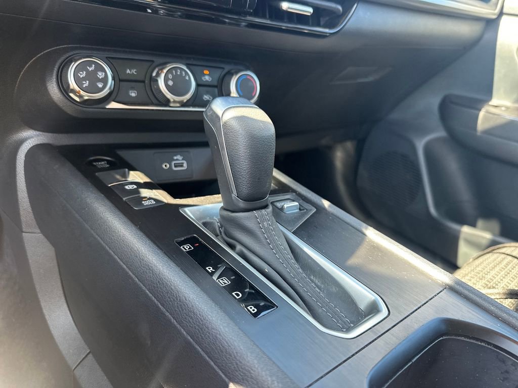 Used 2025 Nissan Kicks S image 19