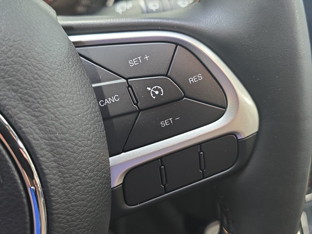 Used 2019 Jeep Compass Limited AWD/4WD image 19