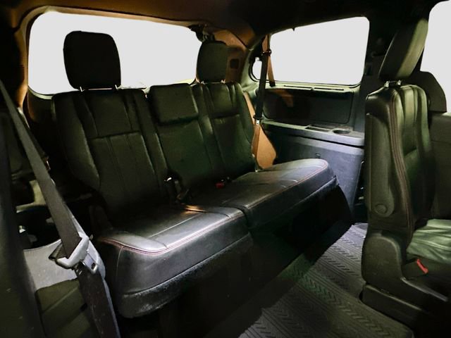 Used 2016 Dodge Grand Caravan R/T w/ Driver Convenience Group image 28