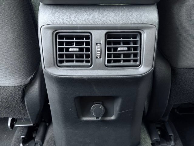 Used 2023 Toyota RAV4 LE AWD/4WD image 21
