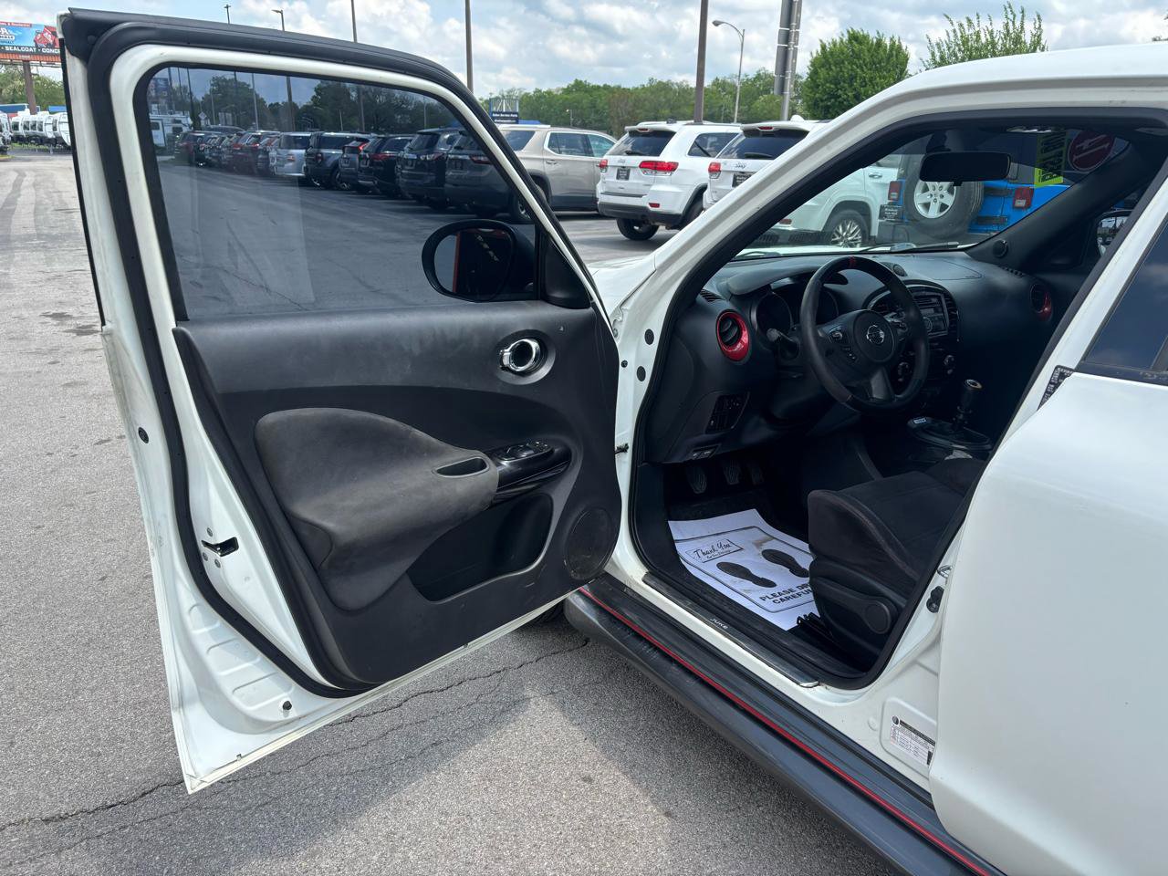 Used 2014 Nissan Juke NISMO FWD image 15
