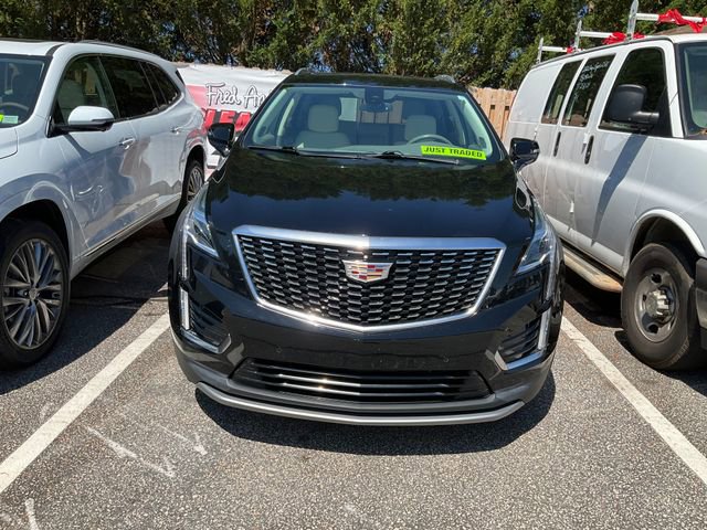Used 2022 Cadillac XT5 Premium Luxury FWD image 2