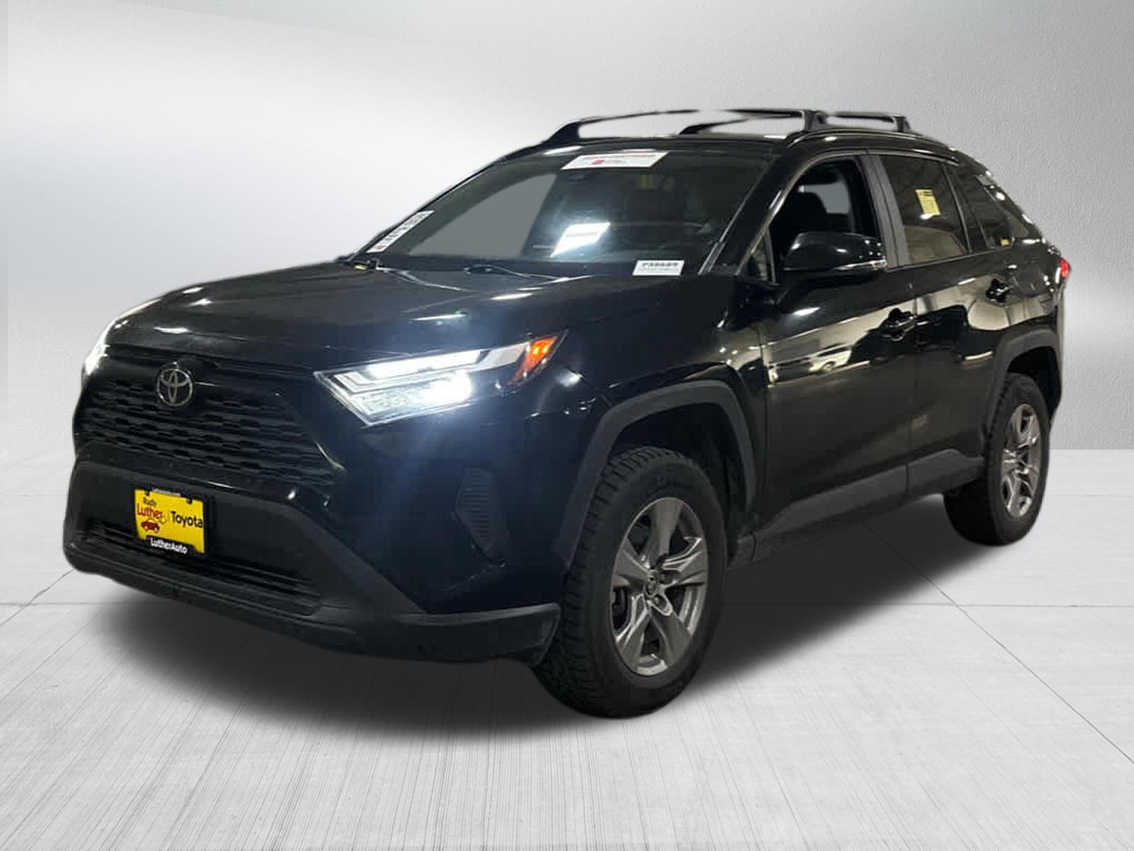 Used 2025 Toyota RAV4 XLE w/ Convenience Package AWD/4WD image 3