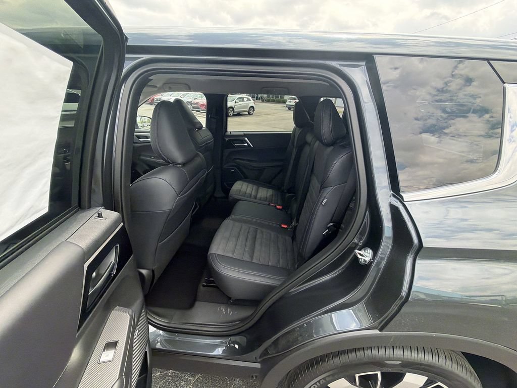New 2026 Mitsubishi Outlander SE AWD/4WD image 22