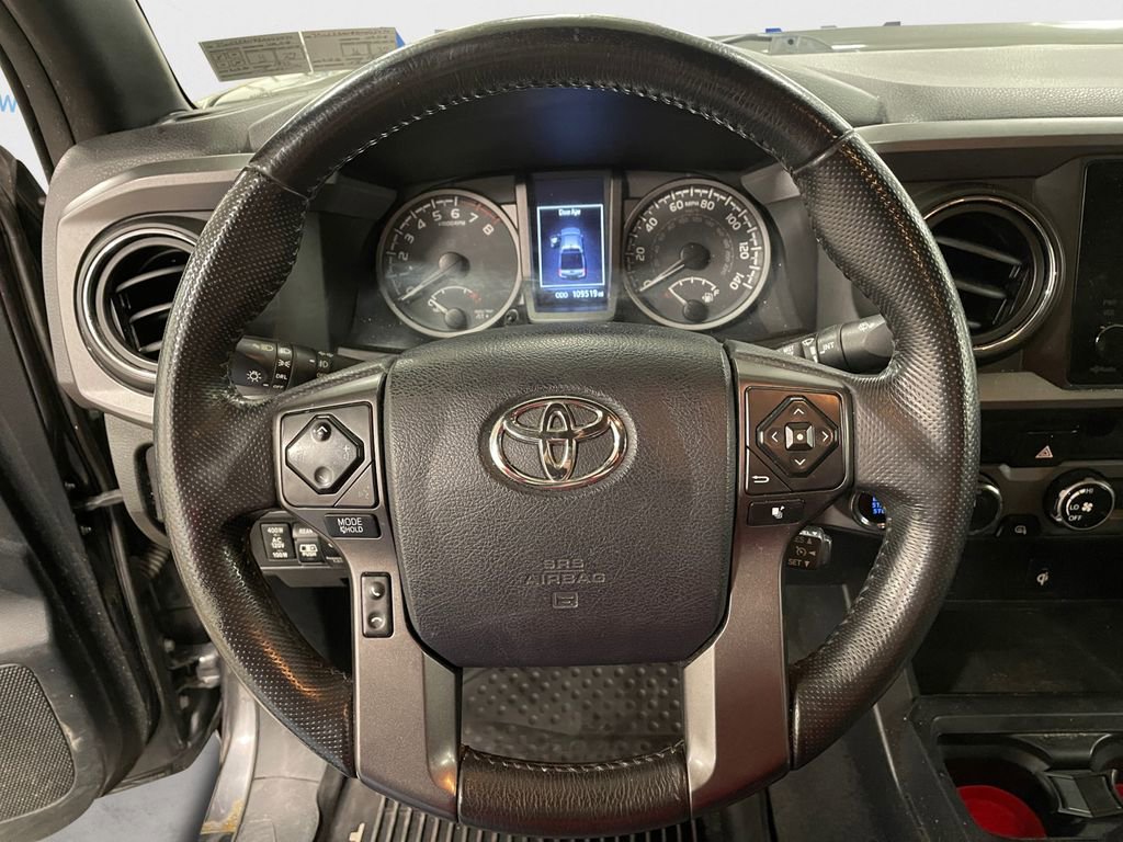 Used 2017 Toyota Tacoma TRD Off-Road w/ Tow Package (A/T) AWD/4WD image 12