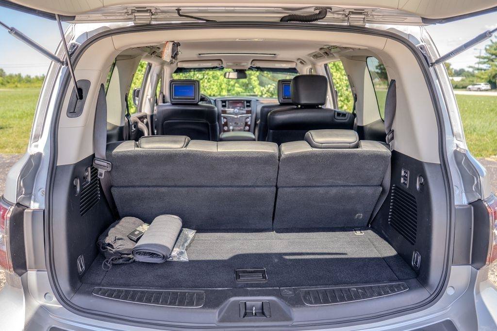 Used 2017 Nissan Armada Platinum w/ Captain Seat Package RWD image 26