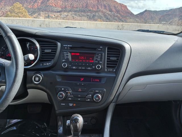 Used 2011 Kia Optima EX w/ Premium Pkg image 14