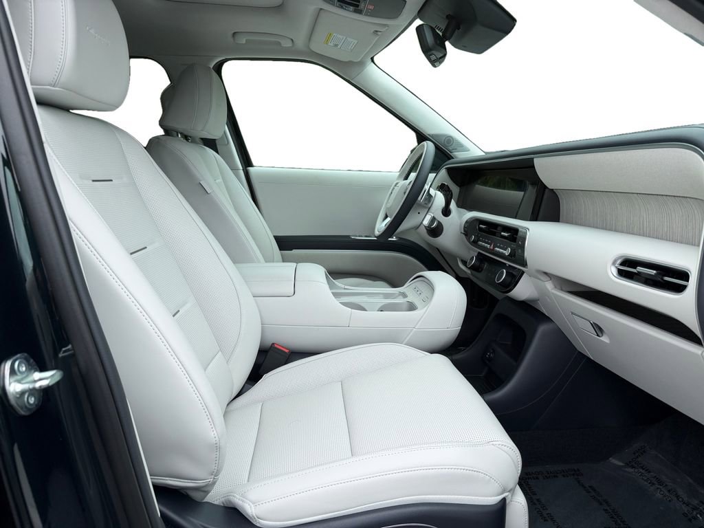 Used 2026 Hyundai Palisade Calligraphy FWD image 15