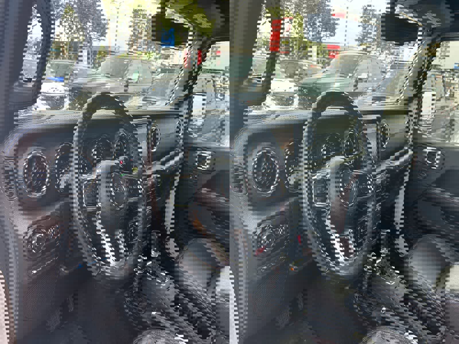 Used 2021 Jeep Wrangler Unlimited Rubicon 4xe w/ Steel Bumper Group image 35