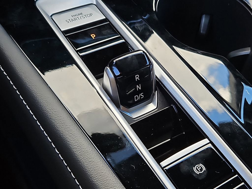 New 2026 Volkswagen Atlas Cross Sport SEL Premium R-Line image 7