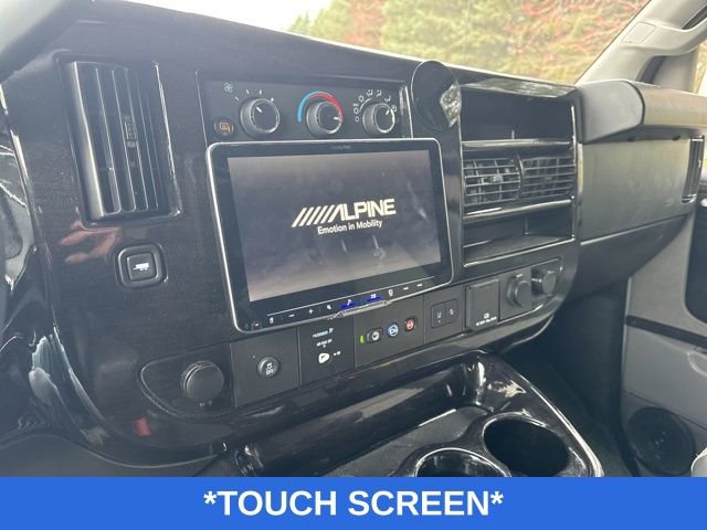 Used 2025 GMC Savana 2500 w/ Driver Convenience Package image 10