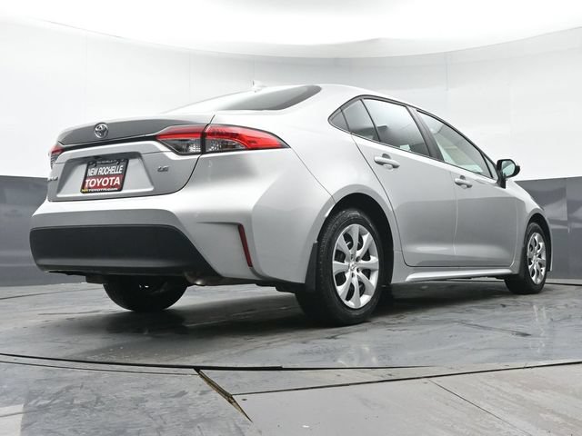 Certified 2025 Toyota Corolla LE FWD image 29