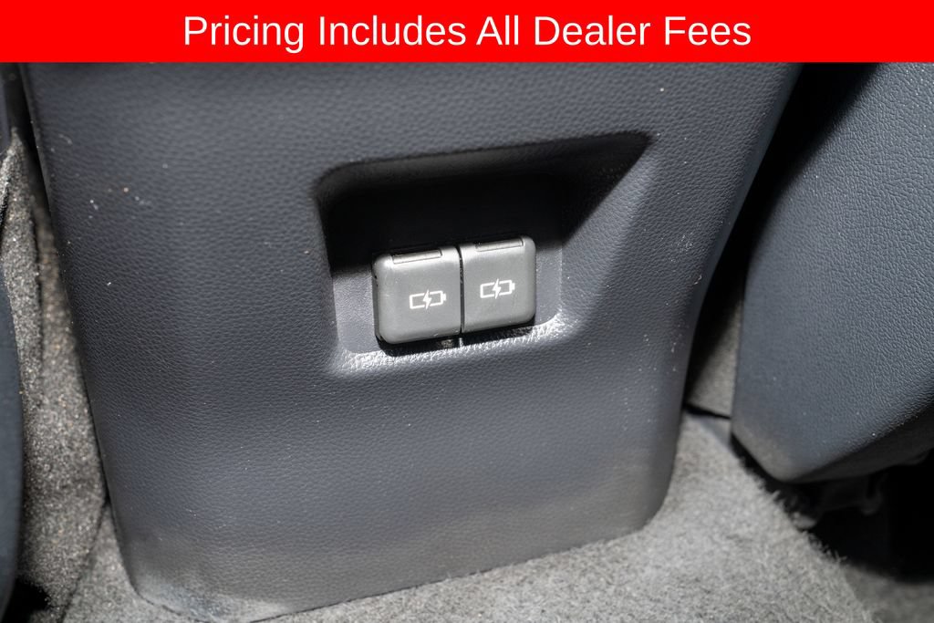 Used 2025 Toyota RAV4 XLE FWD image 7