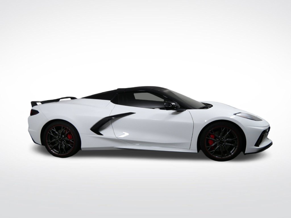 Used 2024 Chevrolet Corvette Stingray Preferred Conv w/ Z51 Performance Package RWD image 2