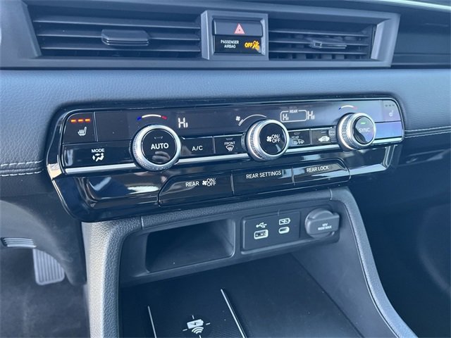 Used 2025 Honda Pilot Touring image 17