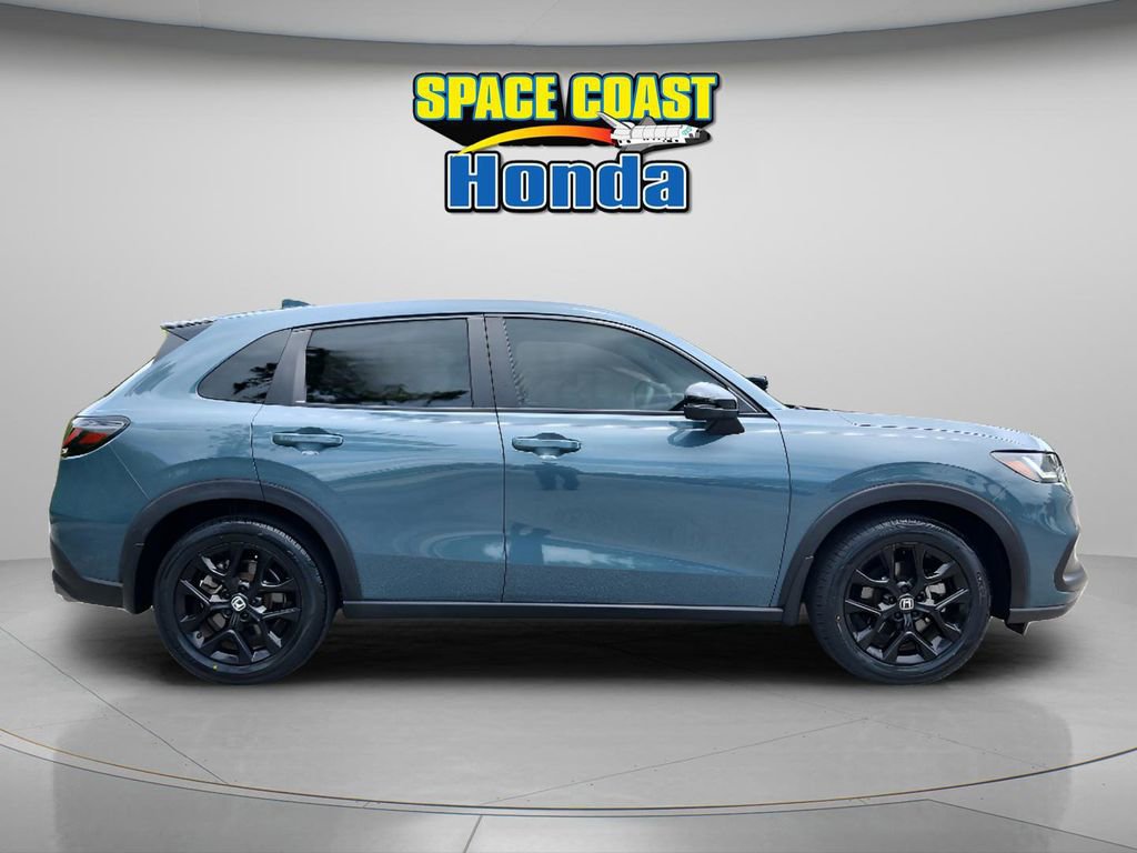 Used 2024 Honda HR-V Sport image 2