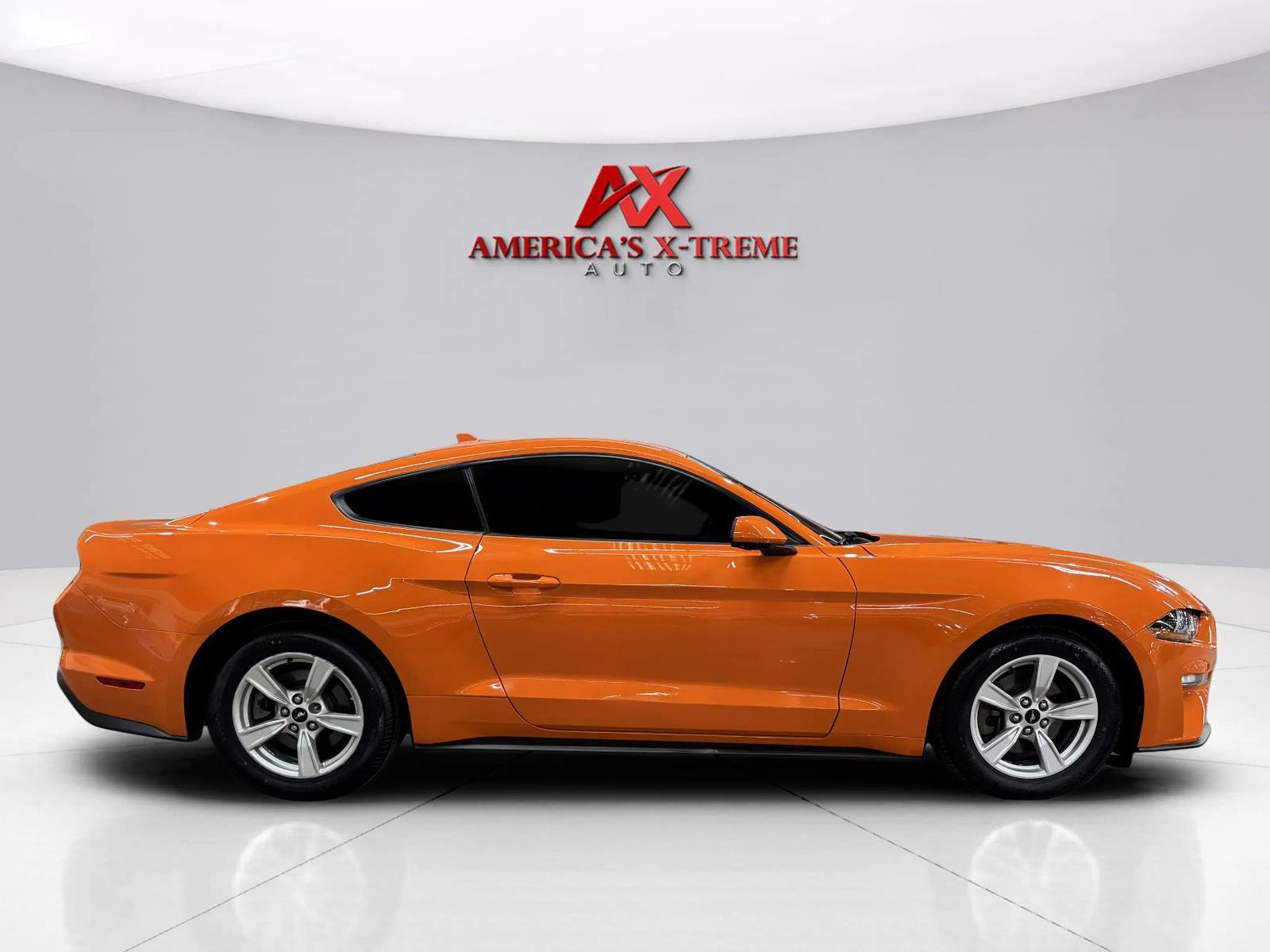 Used 2020 Ford Mustang Coupe RWD image 8