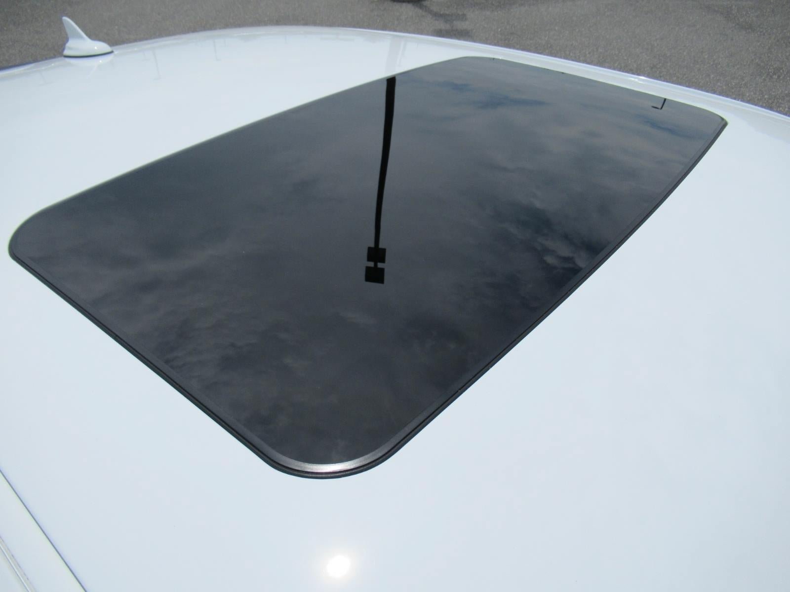 Used 2022 Dodge Challenger R/T Scat Pack w/ Plus Package RWD image 9